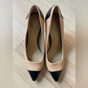 Ann Taylor Classic Nude & Black Cap-Toe Pumps – Size 6.5